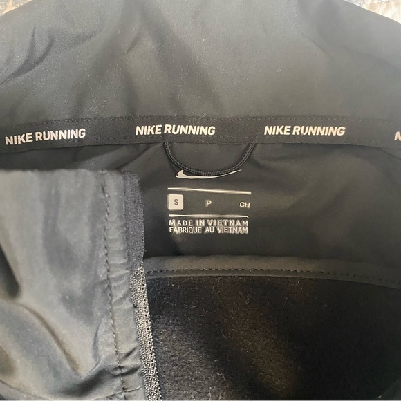 Nike Running Thermosoft Quilted Puffer Running Athletic Vest Black Size Small - Picture 2 of 9